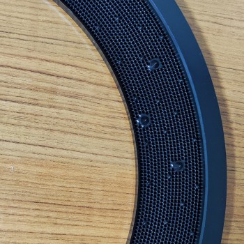 Segment 1/4 crnog kruga oko mete